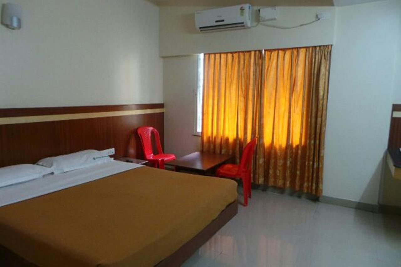 Mlc Gateway Deluxe Inn Bangalore Exterior photo
