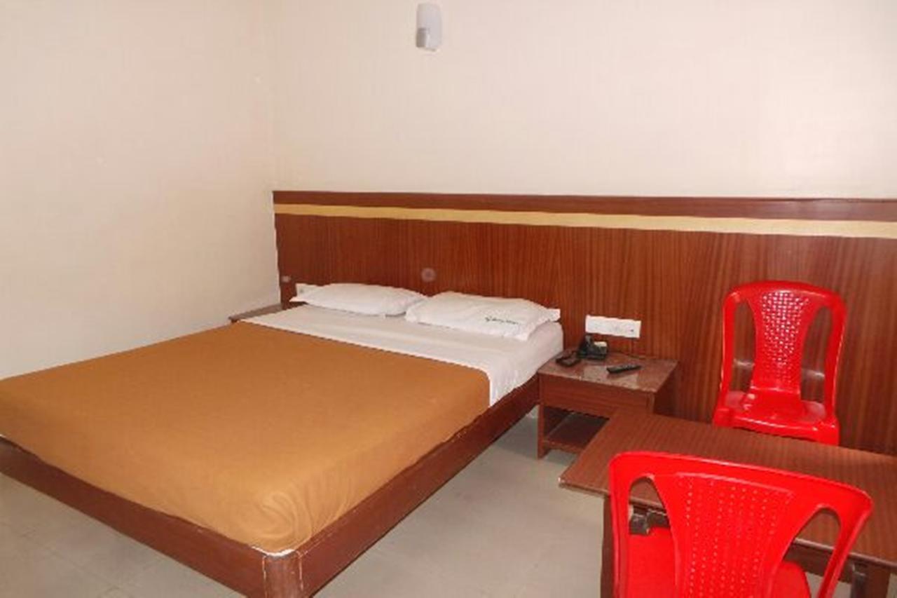 Mlc Gateway Deluxe Inn Bangalore Exterior photo